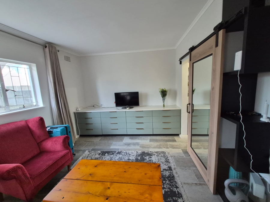 To Let 1 Bedroom Property for Rent in Kenilworth Western Cape